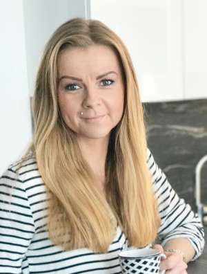 Petra Nela Szerencses
