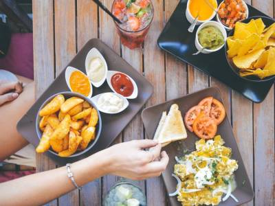 High-carbohydrate vs. low-carbohydrate diets